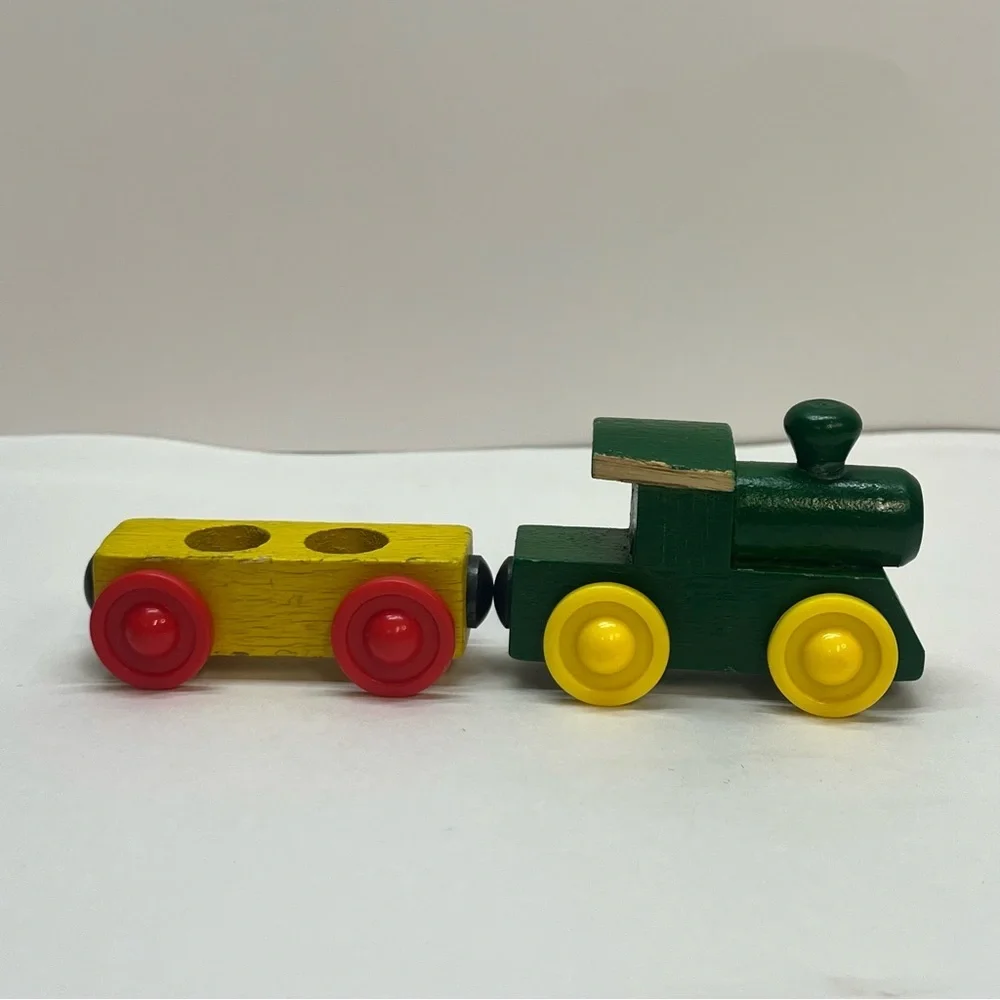 vintage wooden‎ painted magnetic train primary colors kids display 3 pc as is